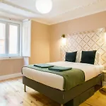 Historical Center, Large 2 Bedroom Apartment, Bright & Stylish شقة *