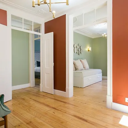 アパート Historical Center, Large 2 Bedroom Apartment, Bright & Stylish *