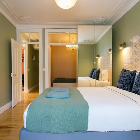 アパート Historical Center, Large 2 Bedroom Apartment, Bright & Stylish *