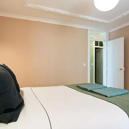 アパート Historical Center, Large 2 Bedroom Apartment, Bright & Stylish