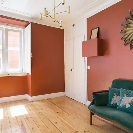 Historical Center, Large 2 Bedroom Apartment, Bright & Stylish