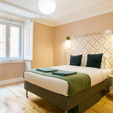 Historical Center, Large 2 Bedroom Apartment, Bright & Stylish Apartman *