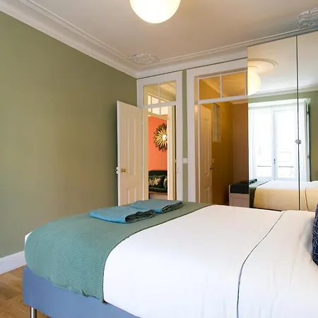 Historical Center, Large 2 Bedroom Apartment, Bright & Stylish